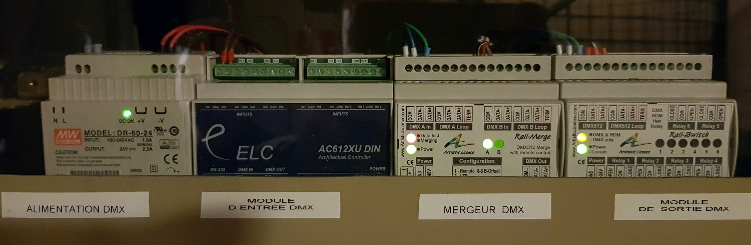 Commande éclairage salle de spéctacle